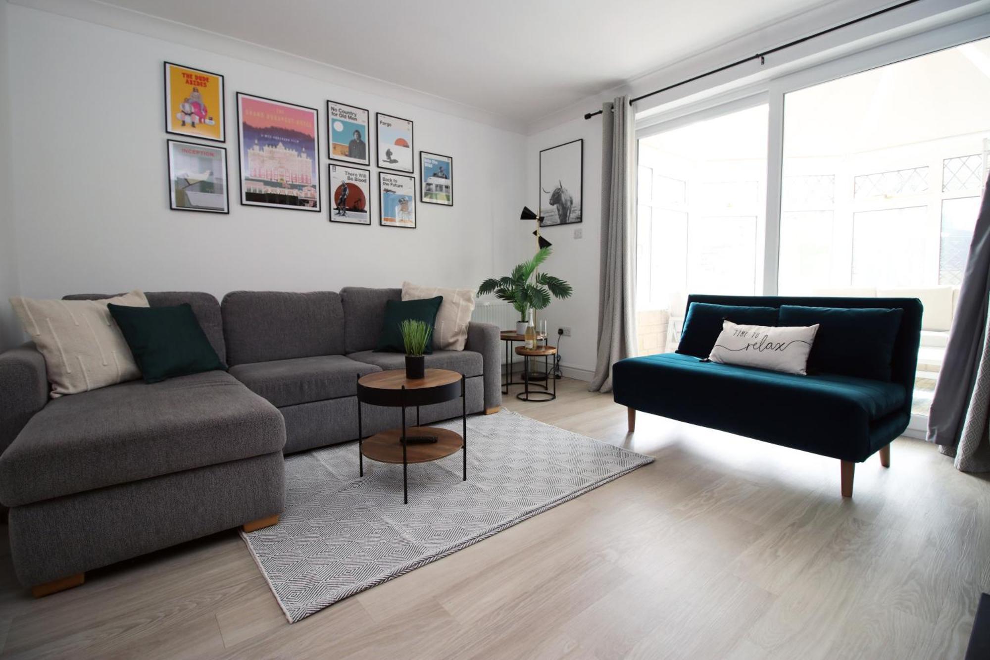 Stylish Home In Bath With Driveway Parking, 10Min From City ภายนอก รูปภาพ